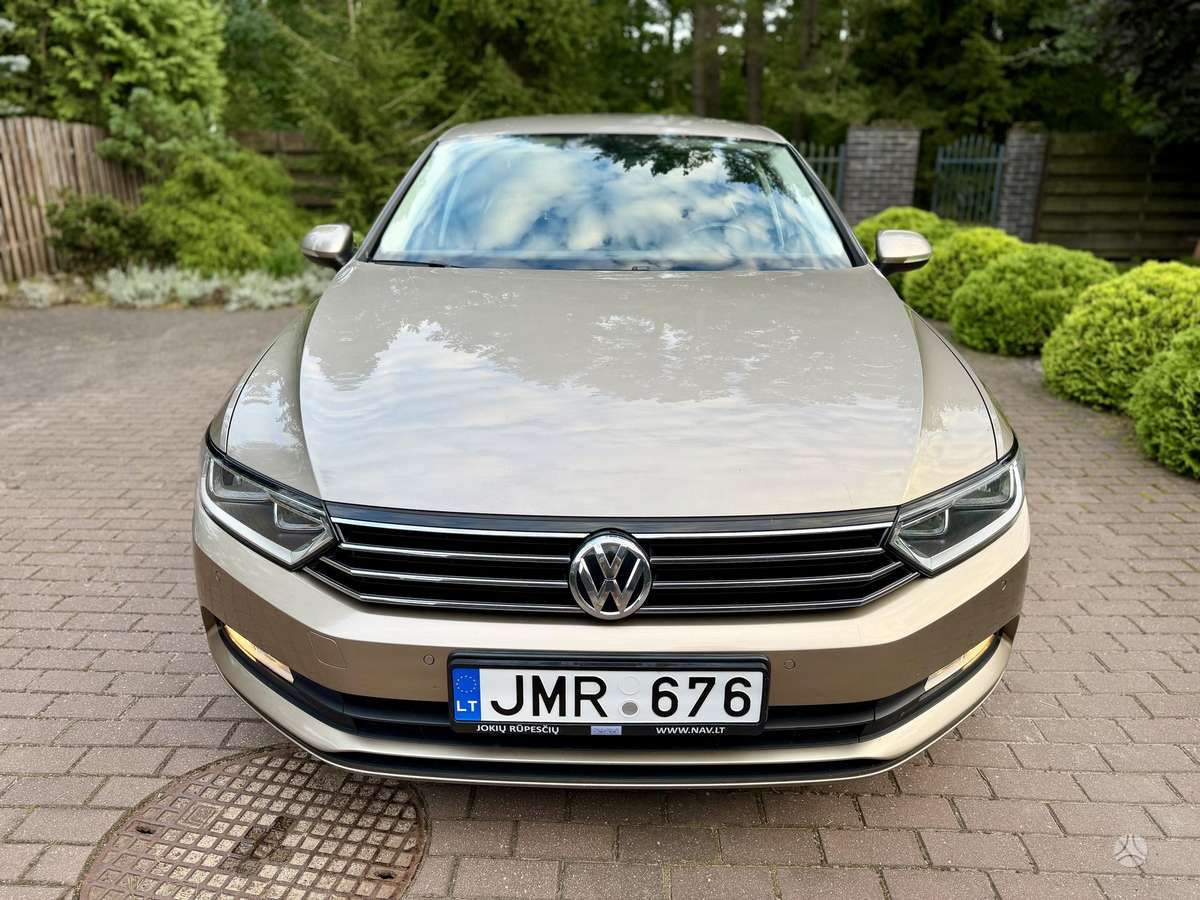 Volkswagen Passat - 8