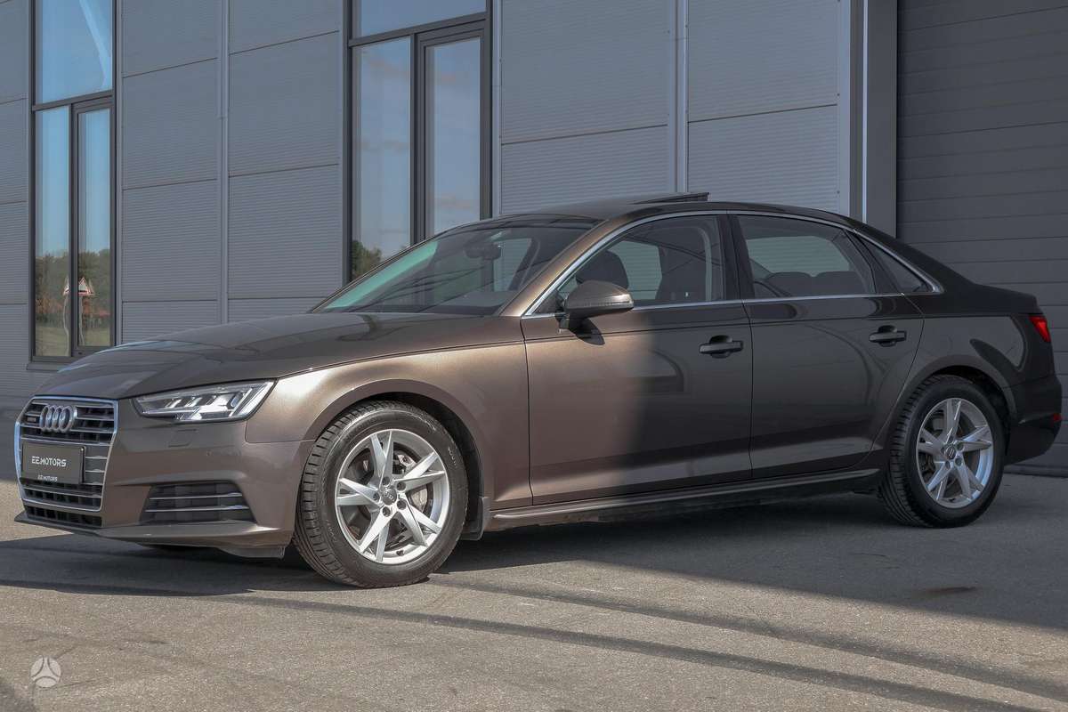 Audi A4, 2.0 l., Седан