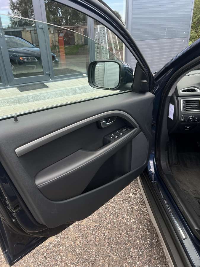 Volvo XC70, 2.4 l., Универсал