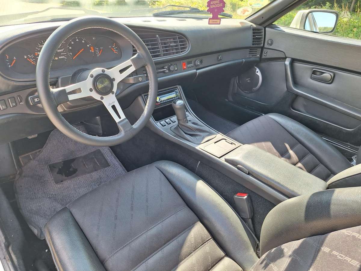 Porsche 944 - 10