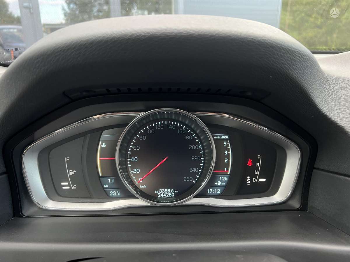 Volvo XC70, 2.4 l., Универсал