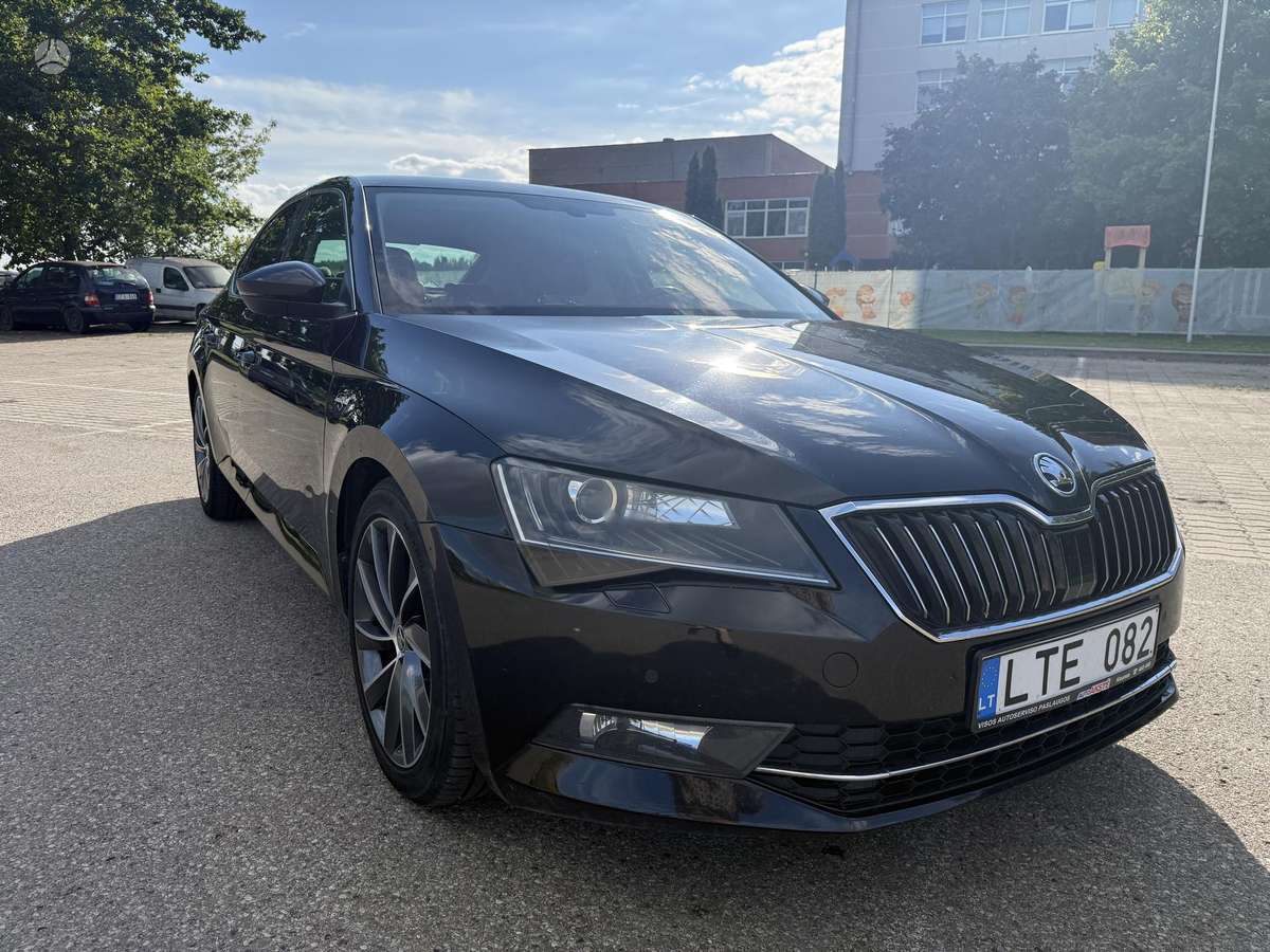 Skoda Superb, 2.0 l., Седан