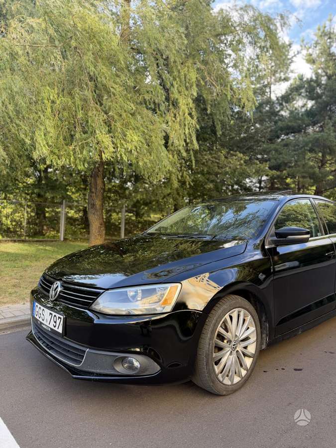 Volkswagen Jetta - 5