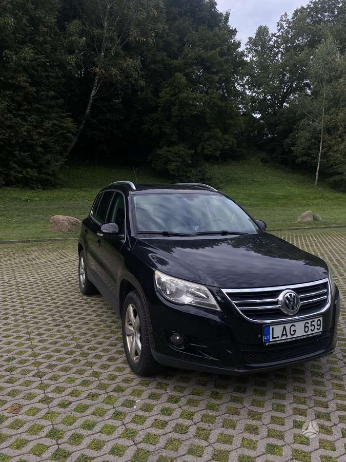 Volkswagen Tiguan - 2
