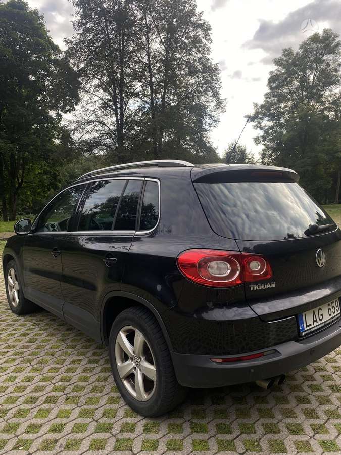 Volkswagen Tiguan - 5