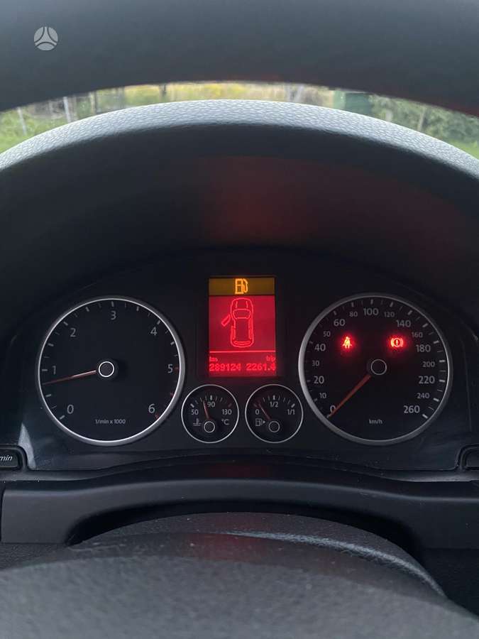 Volkswagen Tiguan - 12