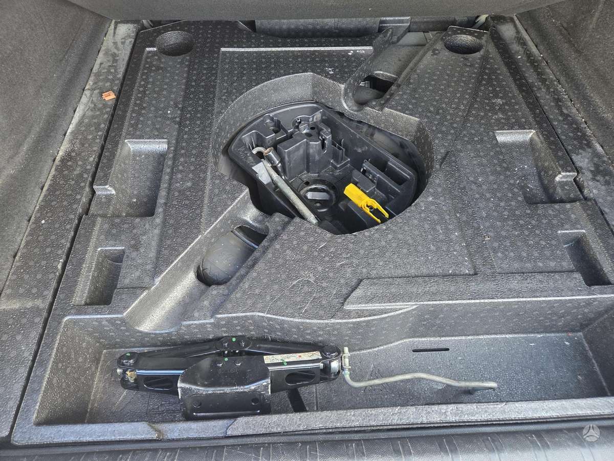 Peugeot 308, 1.6 l., Универсал