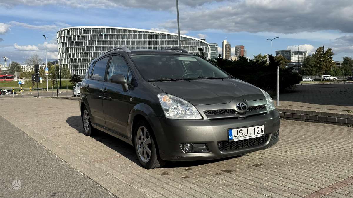 Toyota Corolla Verso - 1