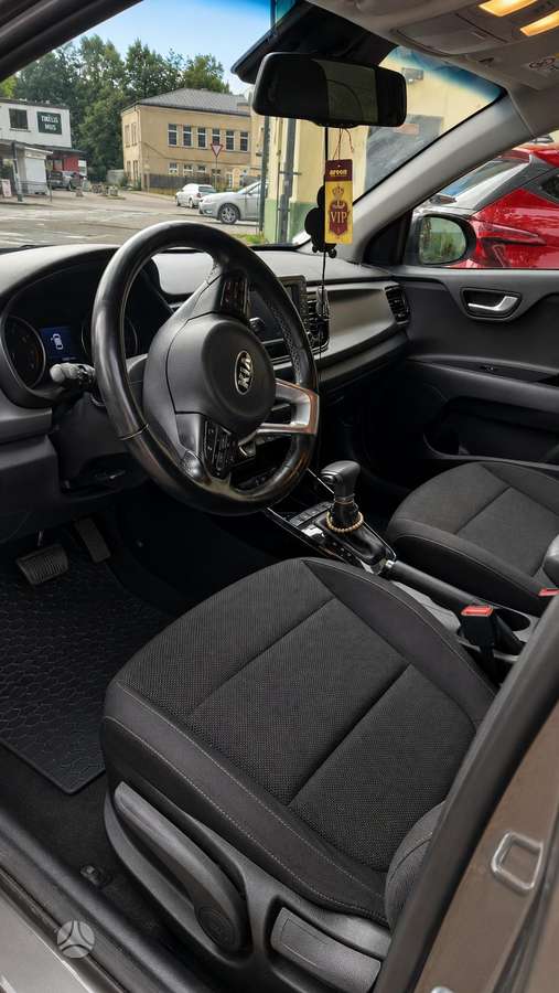Kia Rio, 1.4 l., Хэтчбек