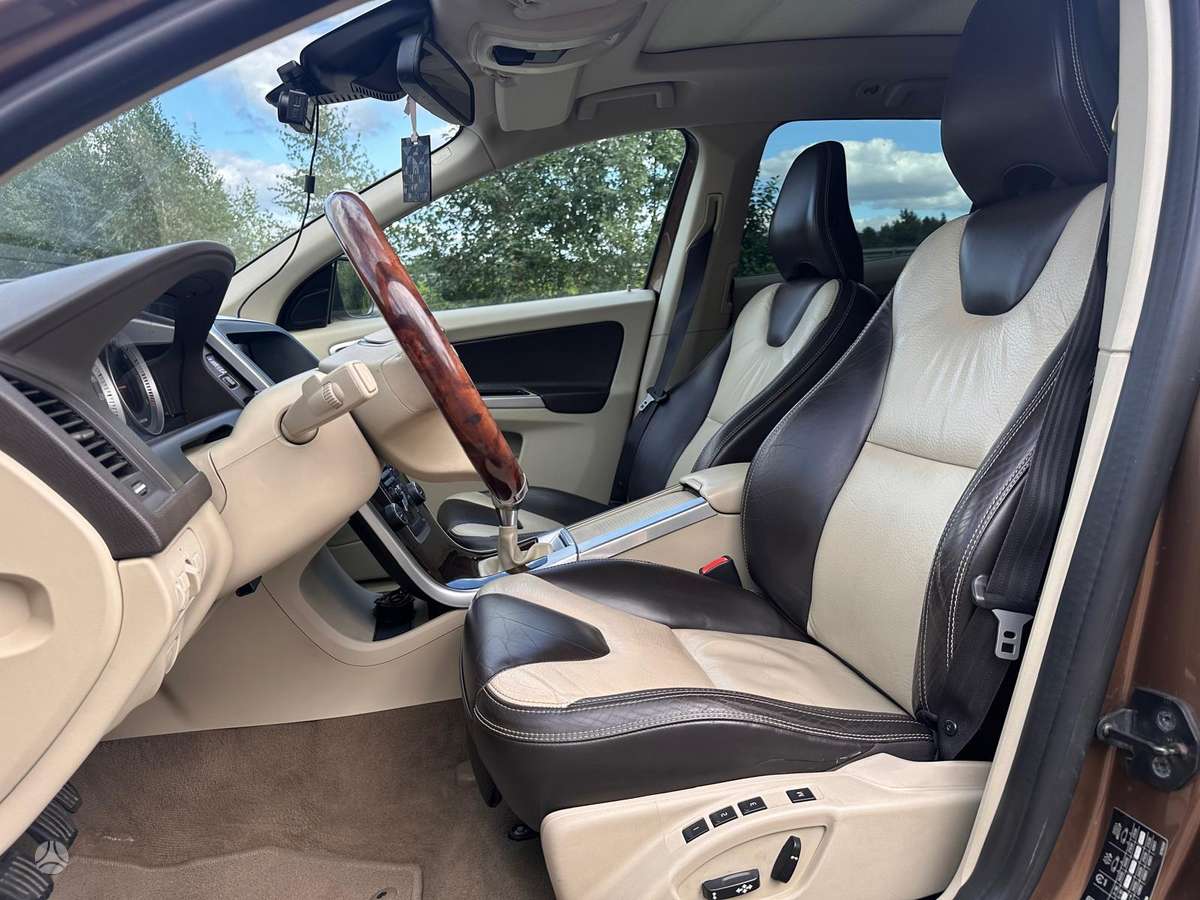 Volvo XC60 - 12