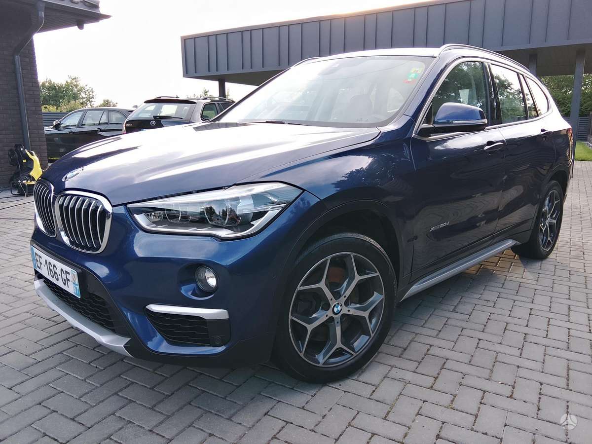 BMW X1, 2.0 l., Внедорожник / Кроссовер