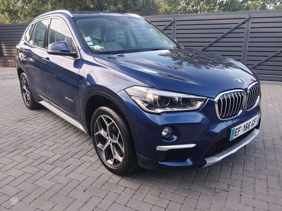 BMW X1, 2.0 l., Внедорожник / Кроссовер