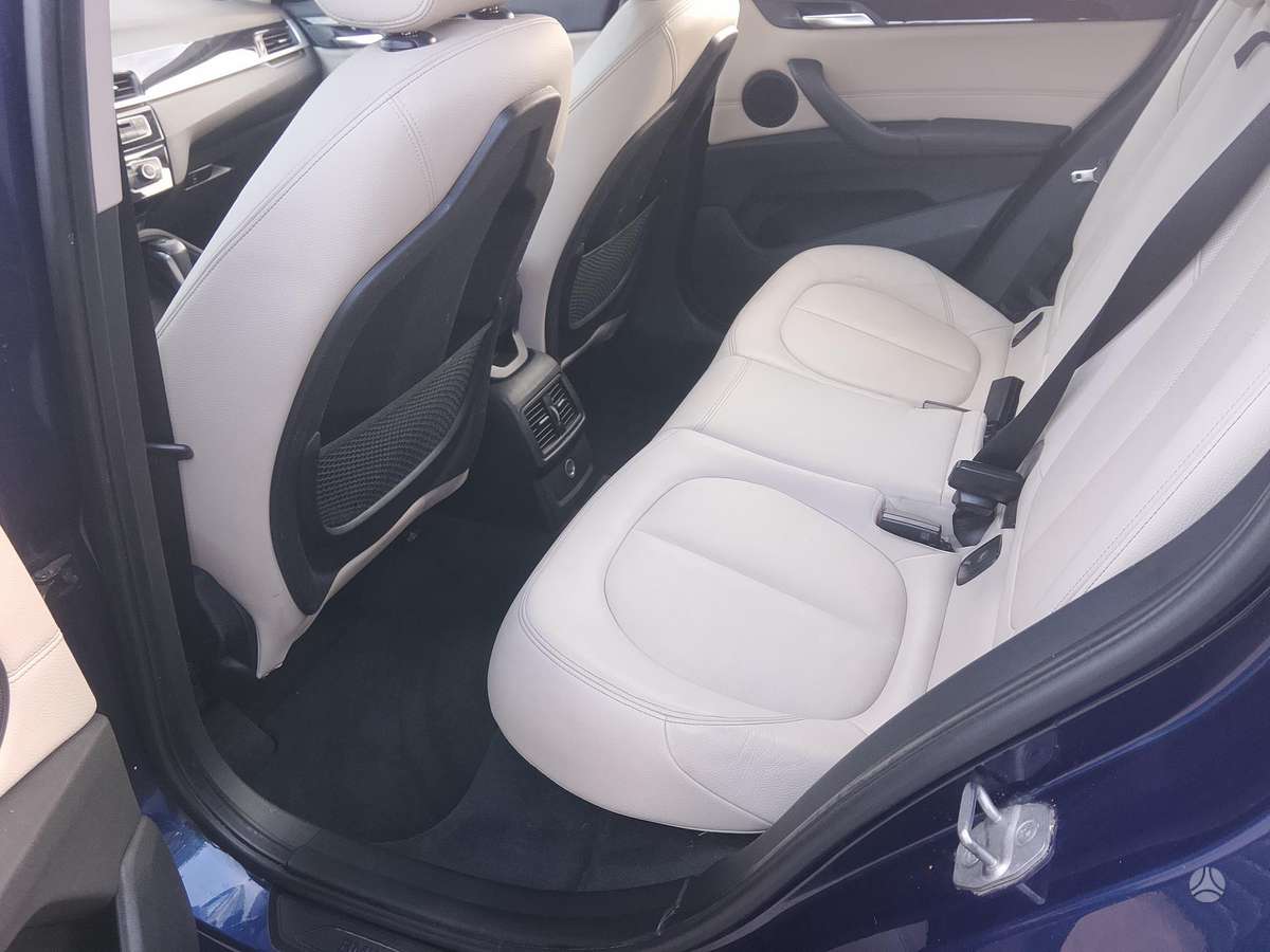 BMW X1, 2.0 l., Внедорожник / Кроссовер