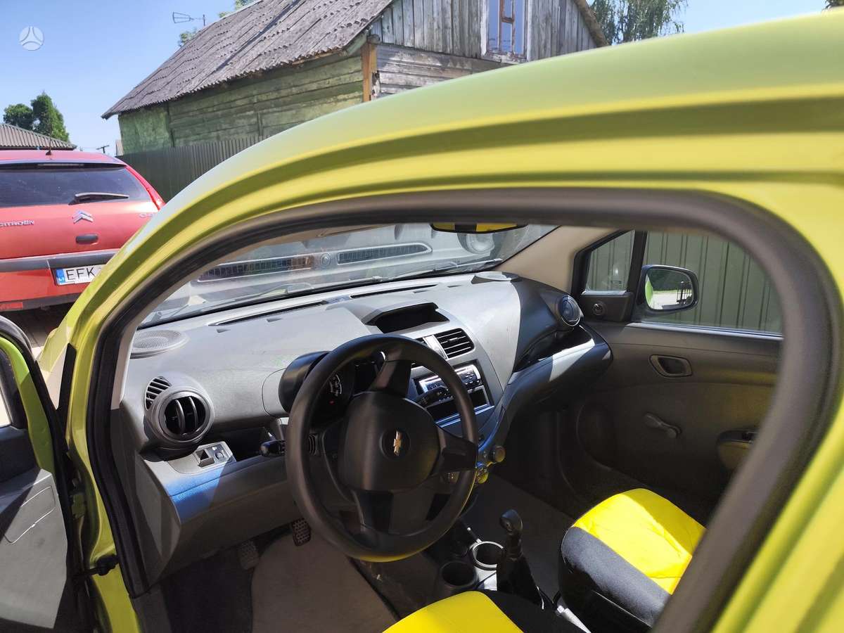 Chevrolet Spark, 1.0 l., hatchback