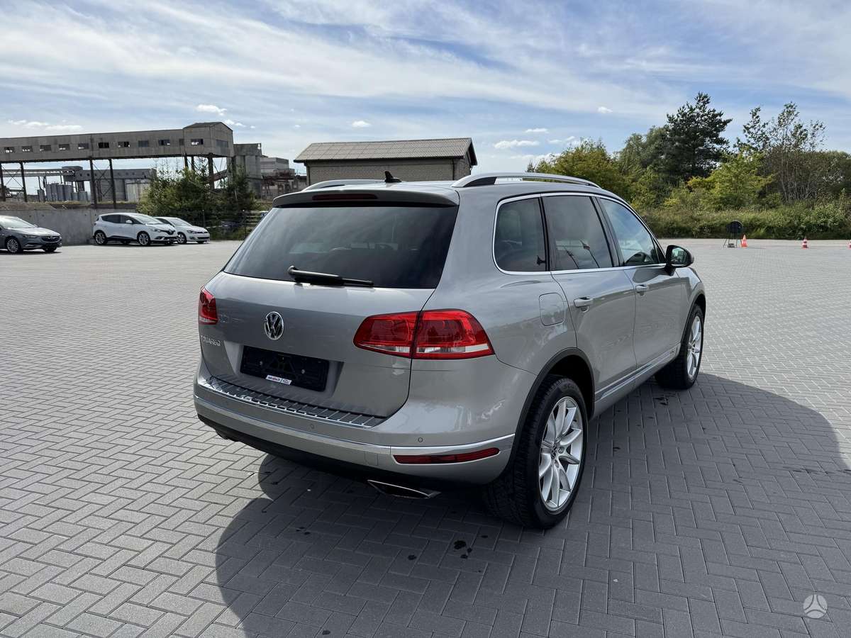 Volkswagen Touareg - 6