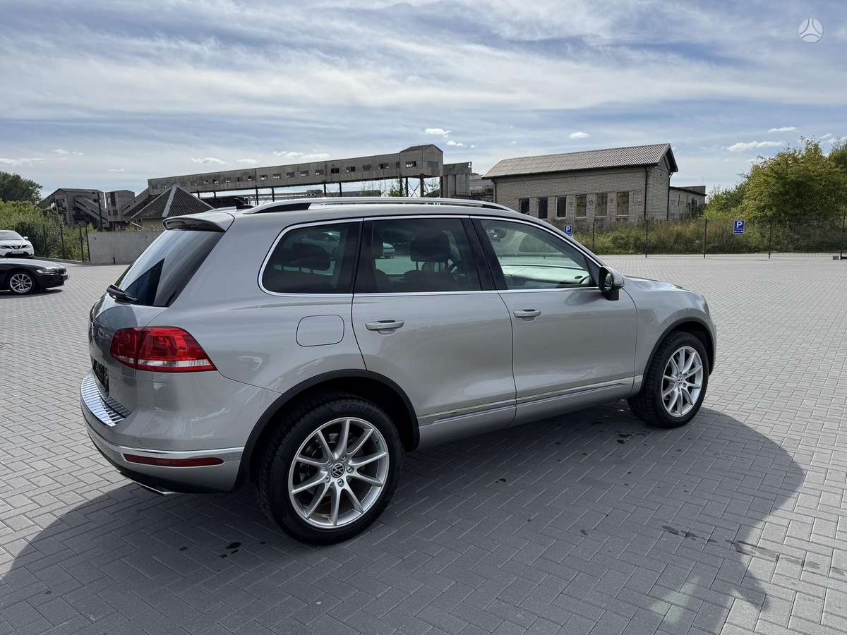 Volkswagen Touareg - 7