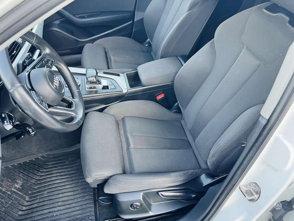 Audi A4, 2.0 l., Универсал