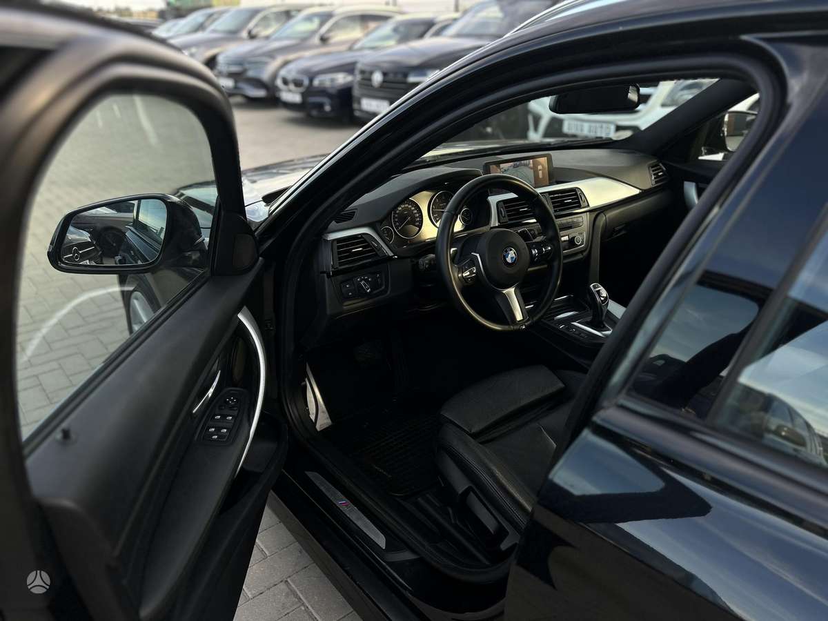 BMW 330, 3.0 l., wagon
