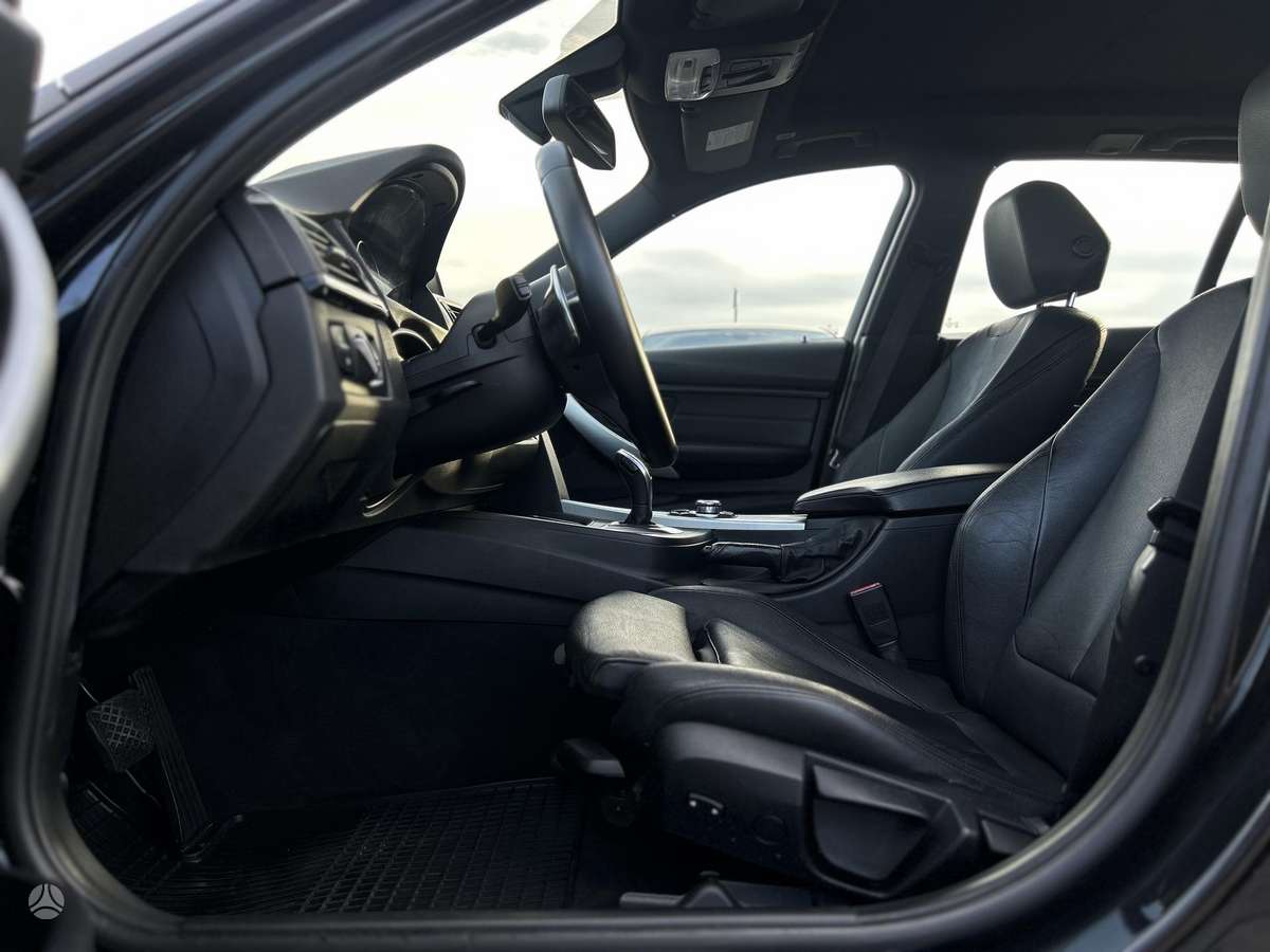BMW 330, 3.0 l., wagon