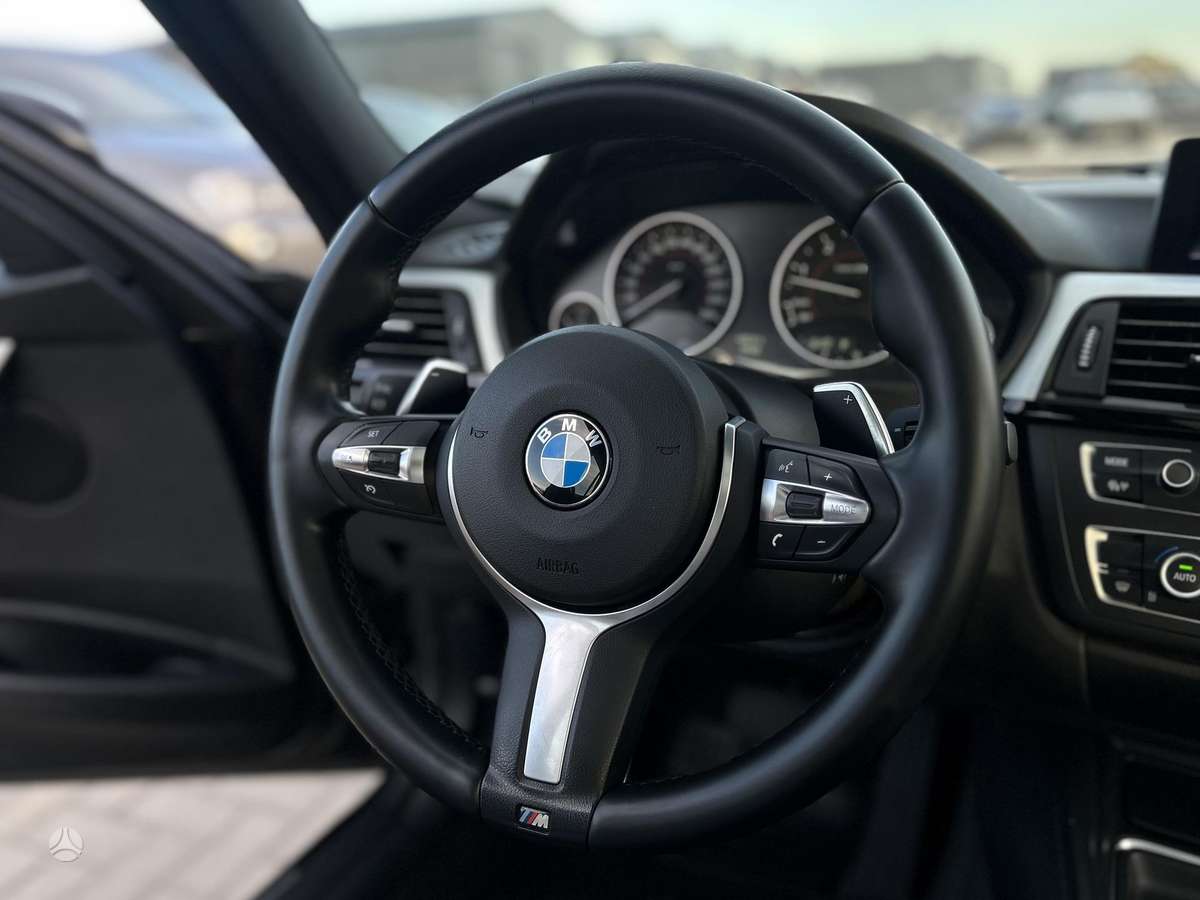 BMW 330, 3.0 l., wagon