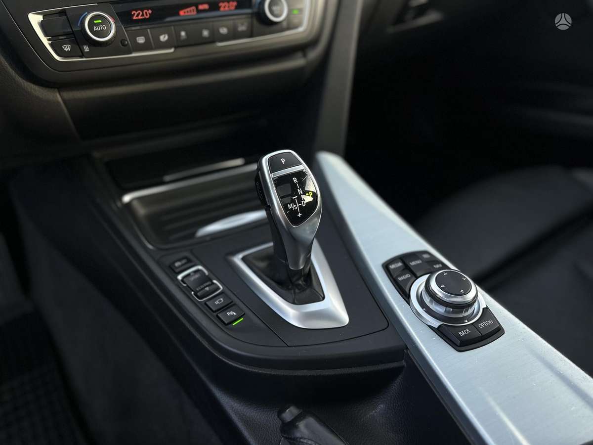 BMW 330, 3.0 l., Универсал