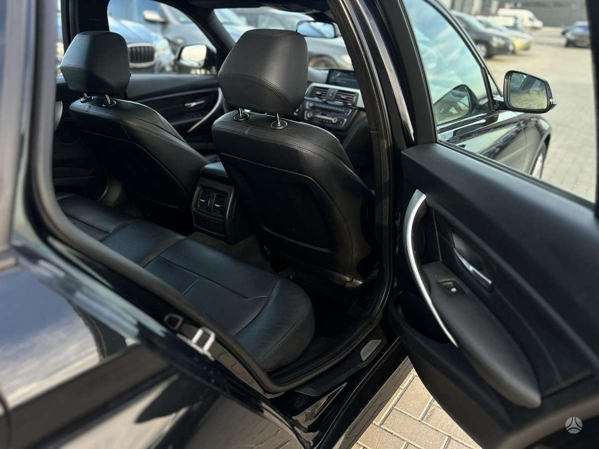 BMW 330, 3.0 l., wagon