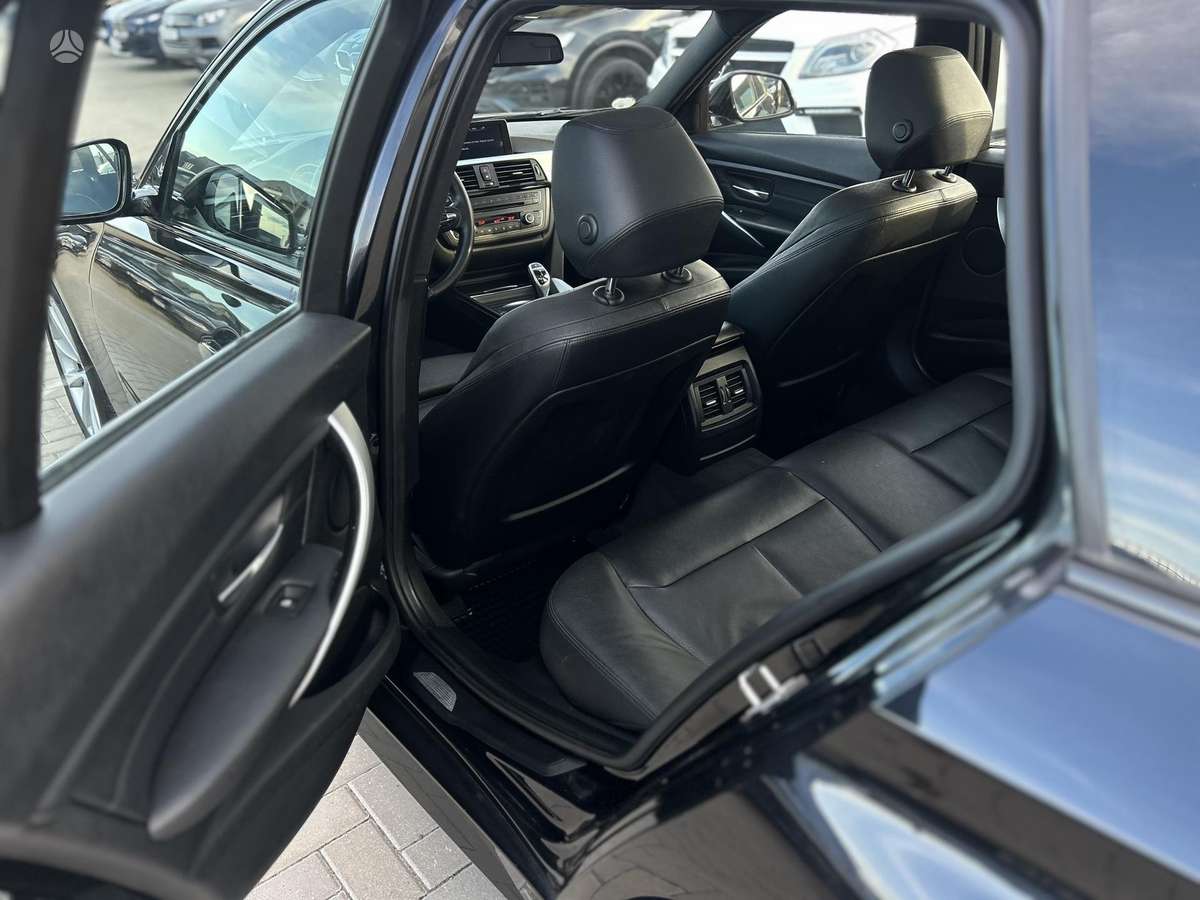 BMW 330, 3.0 l., universalas