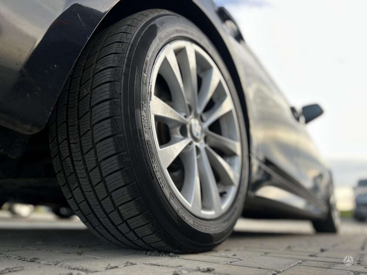 BMW 330, 3.0 l., wagon
