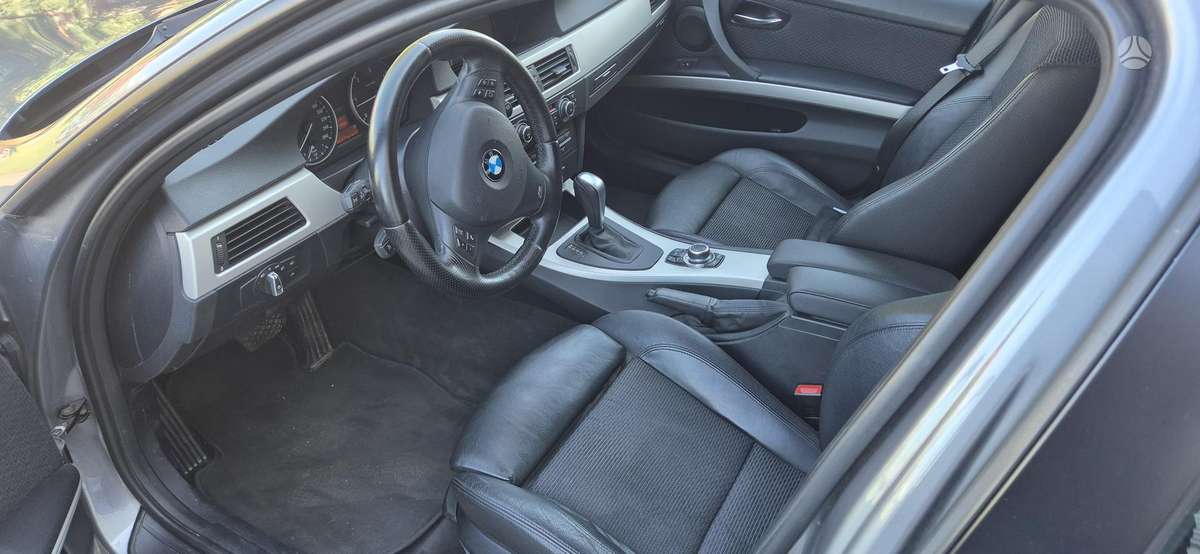 BMW 320, 2.0 l., wagon