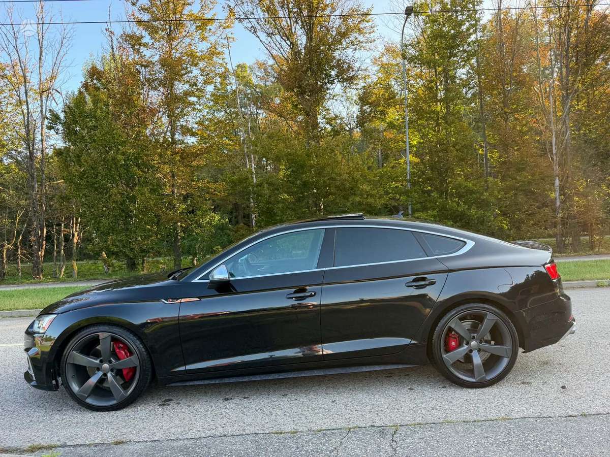 Audi S5, 3.0 l., Седан