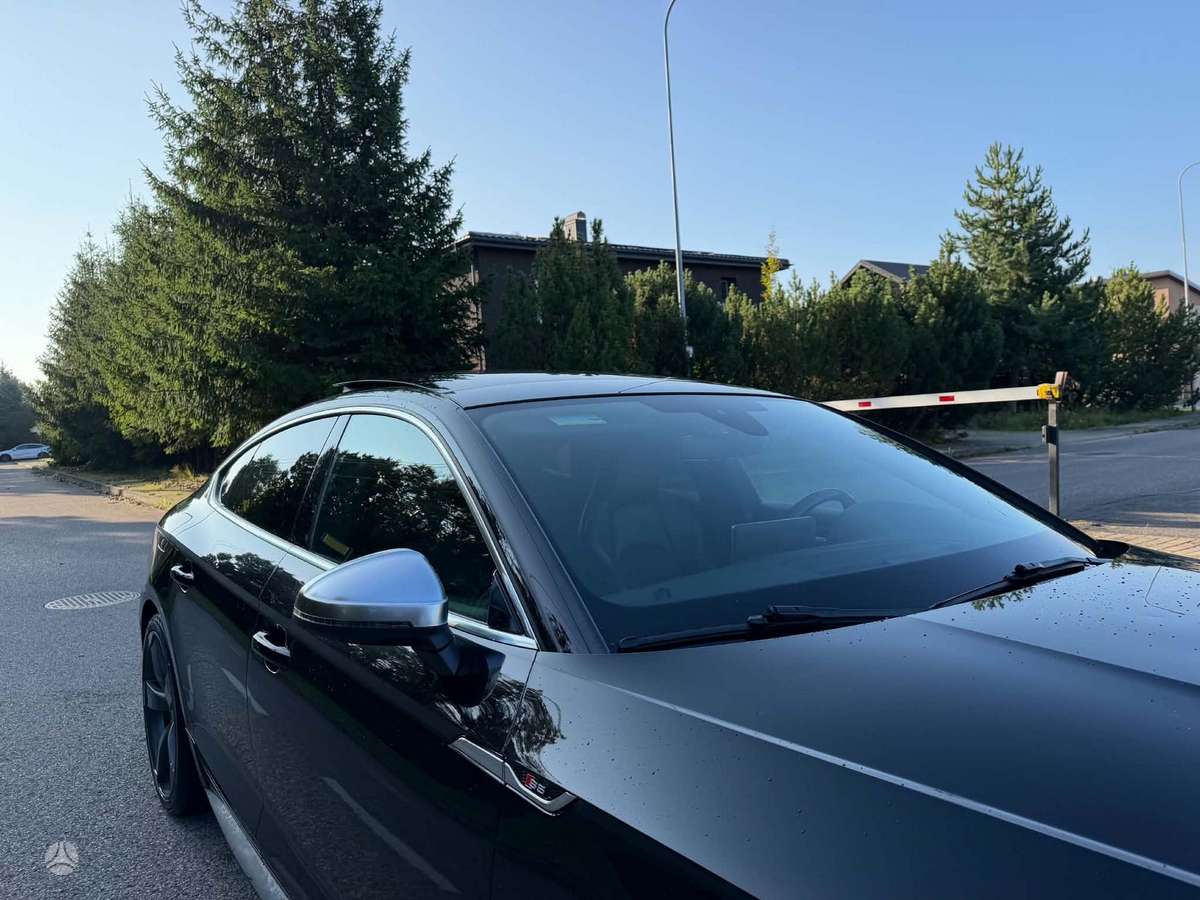 Audi S5, 3.0 l., Седан