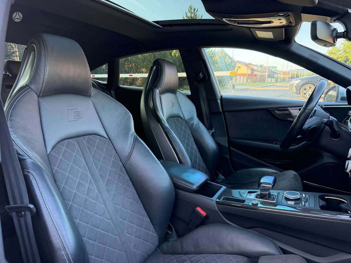 Audi S5, 3.0 l., Седан