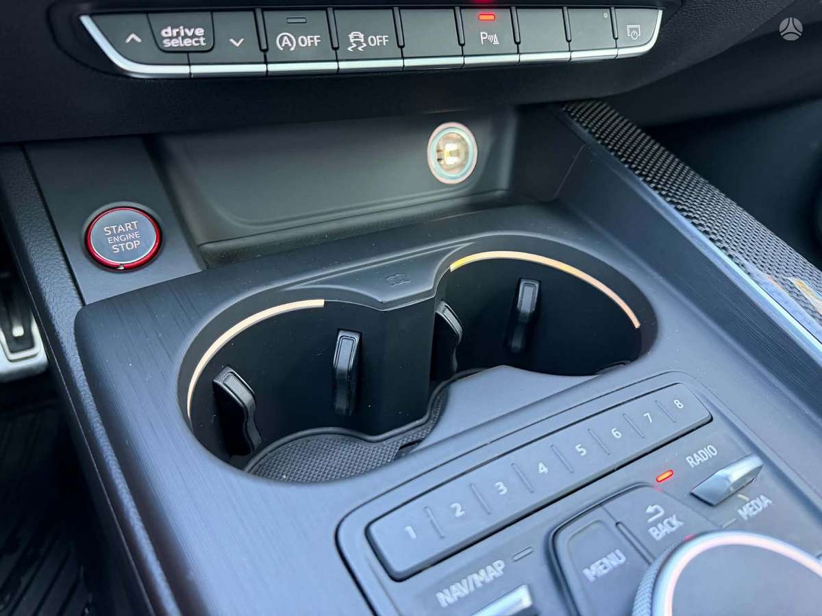 Audi S5, 3.0 l., Седан