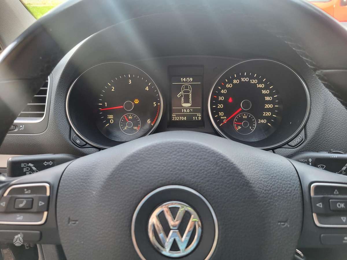 Volkswagen Golf - 7