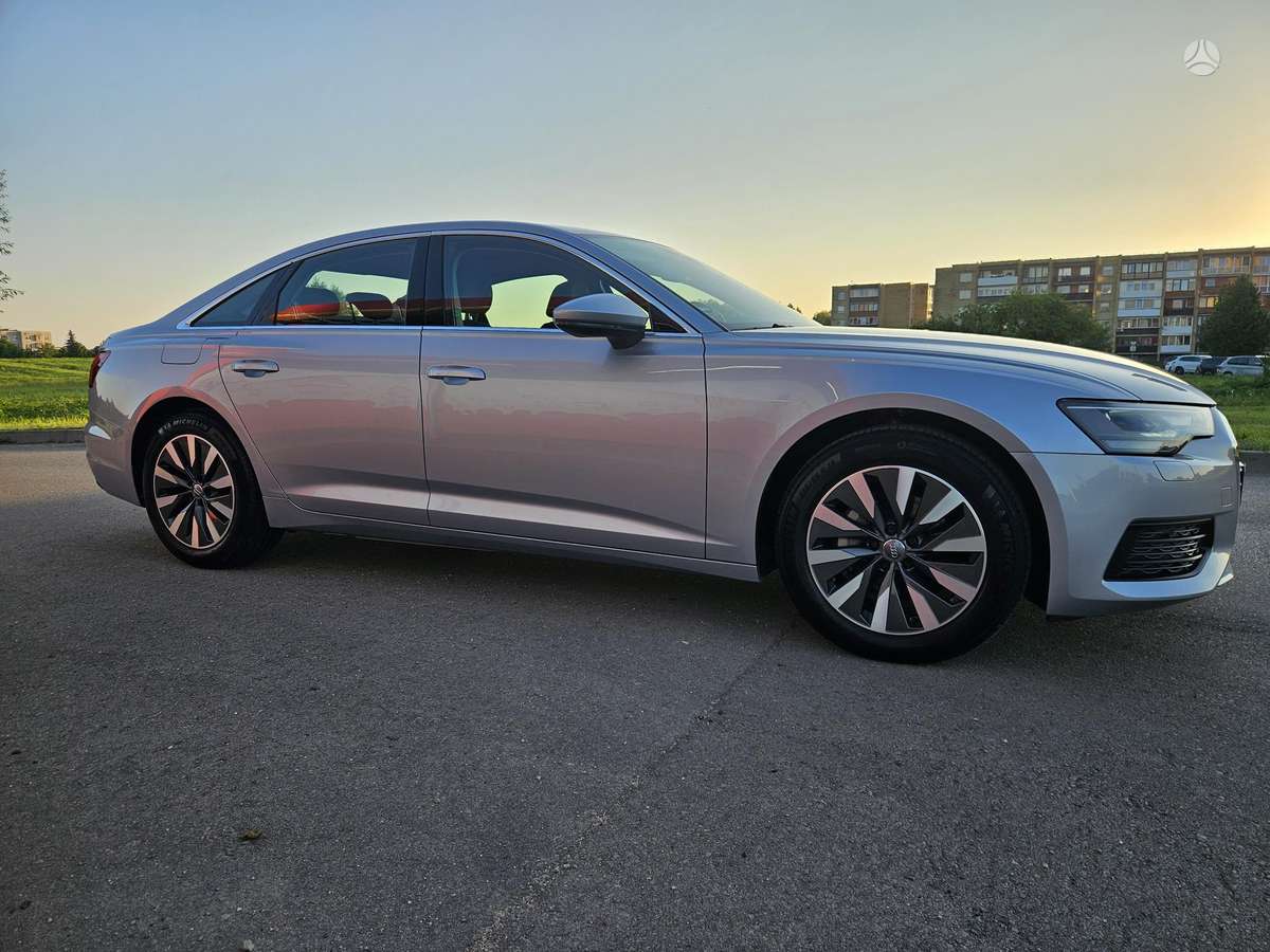 Audi A6, 2.0 l., Седан