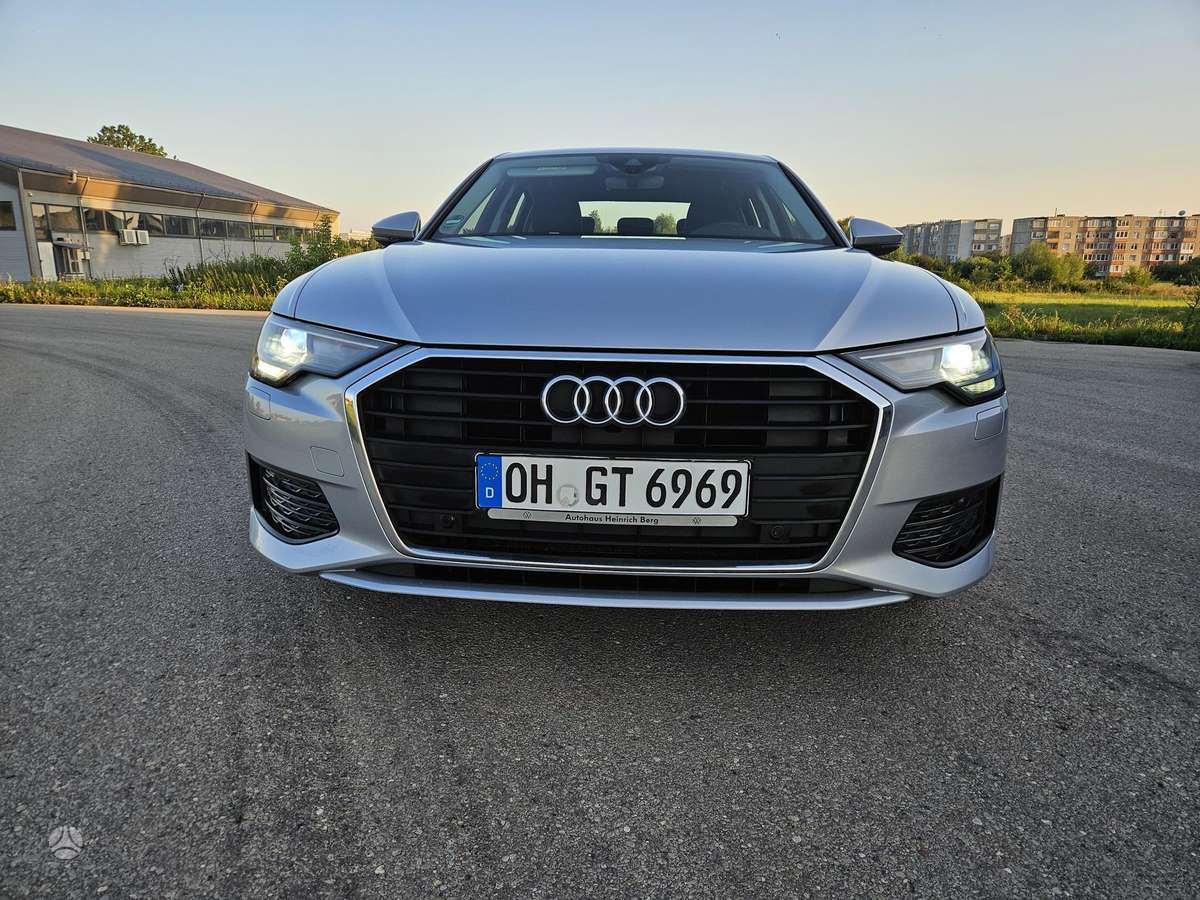 Audi A6, 2.0 l., Седан