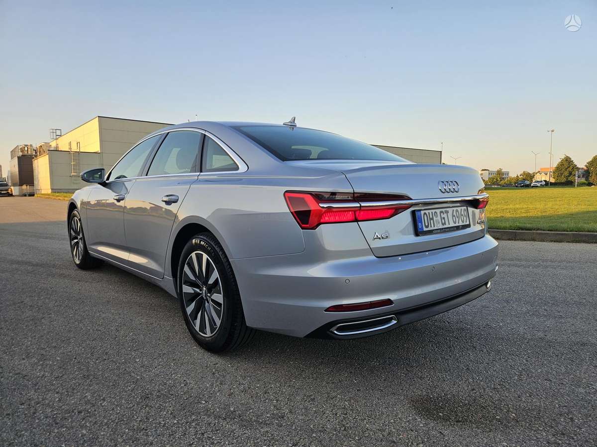 Audi A6, 2.0 l., Седан