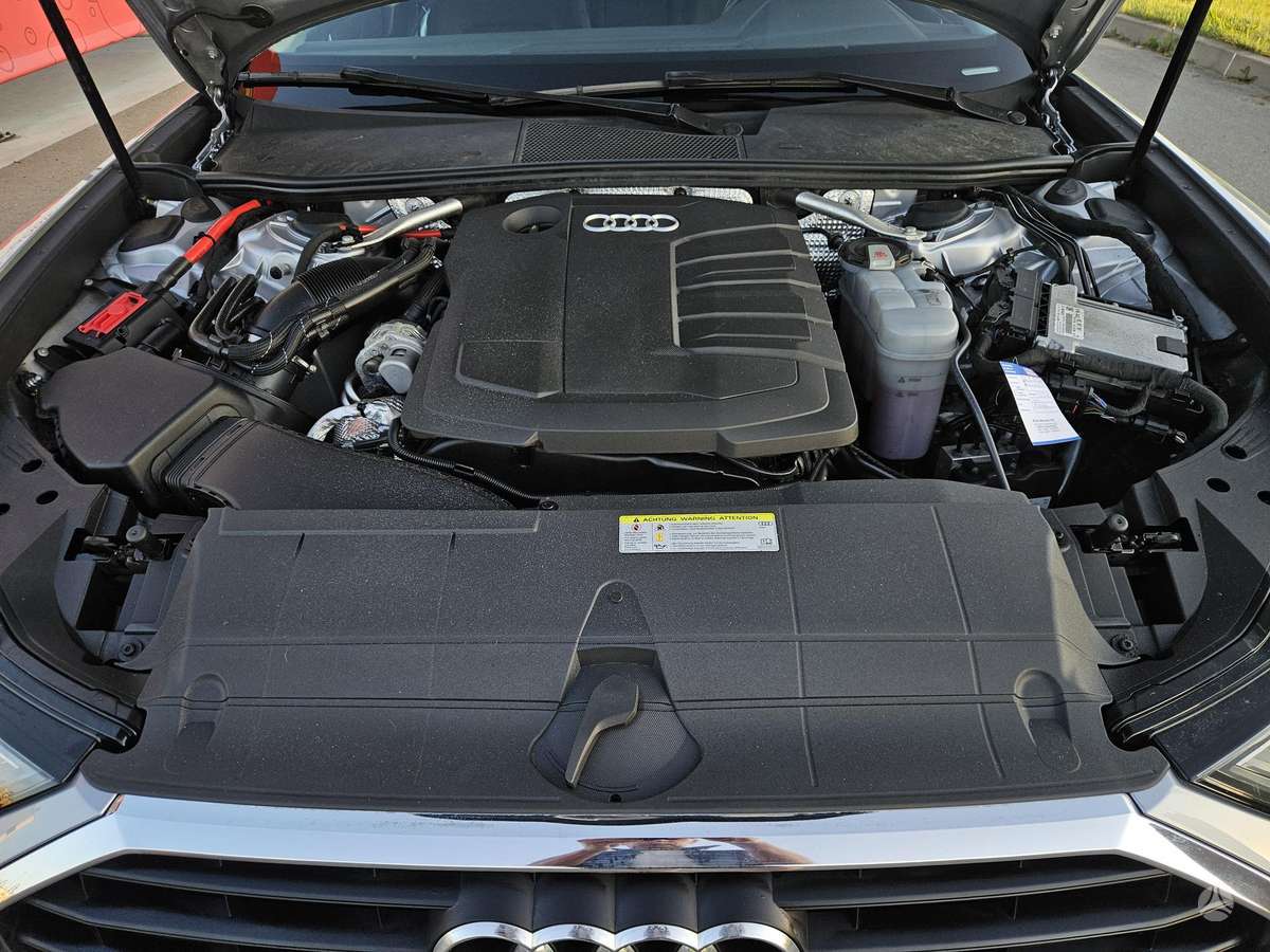 Audi A6, 2.0 l., Седан