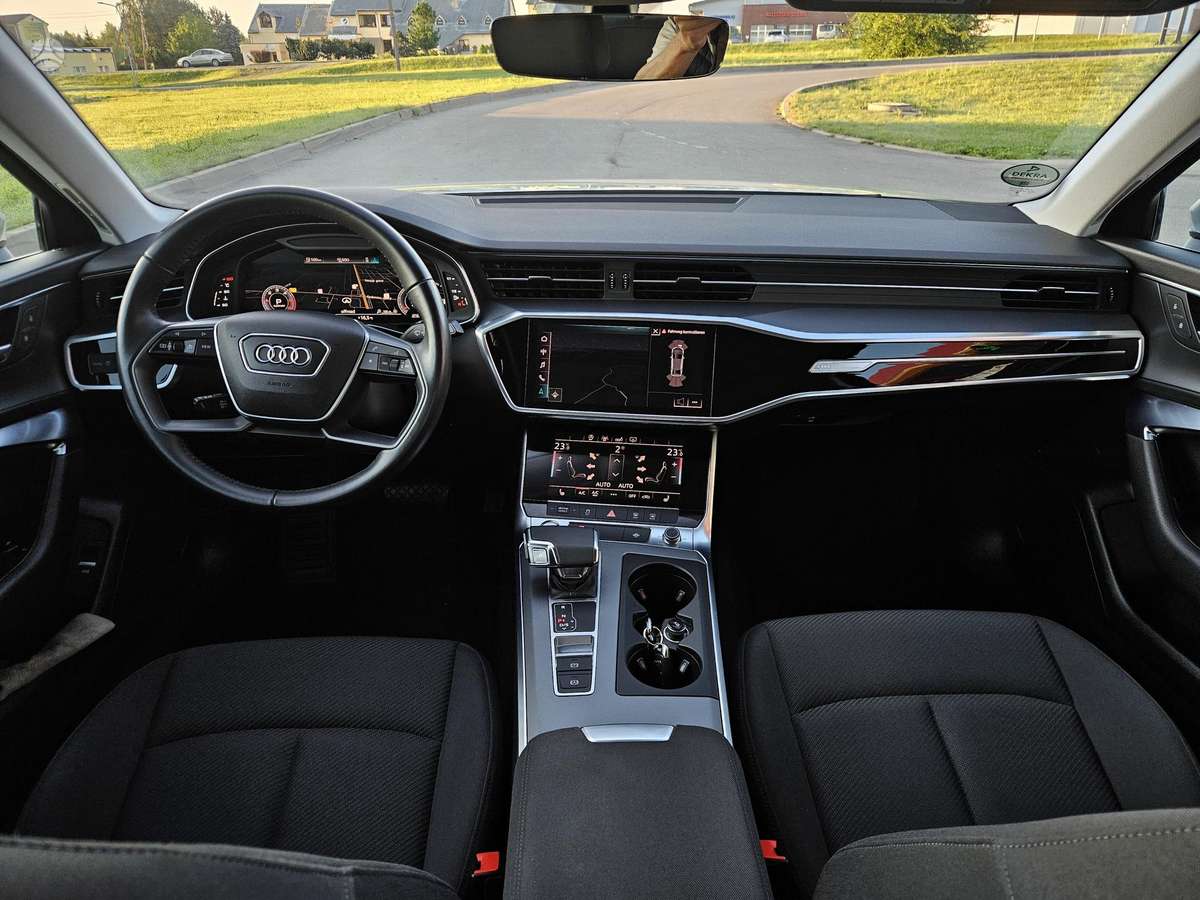 Audi A6, 2.0 l., Седан