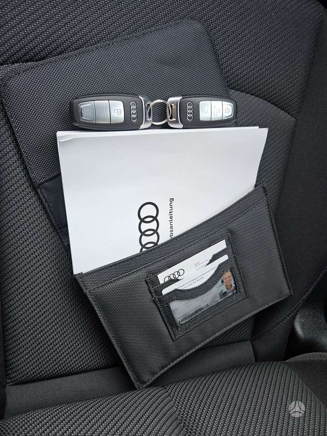 Audi A6, 2.0 l., Седан