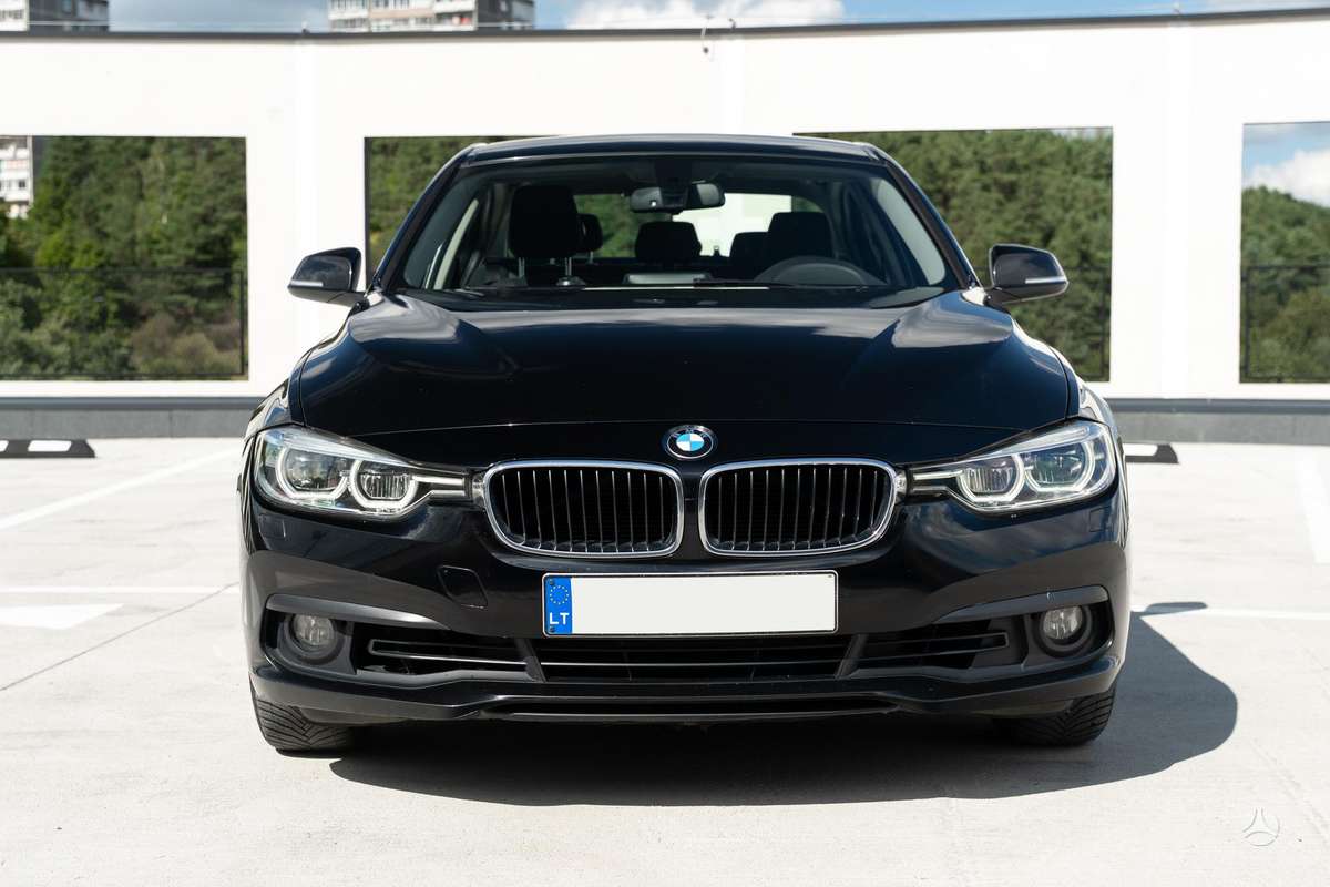 BMW 318, 1.5 l., Седан