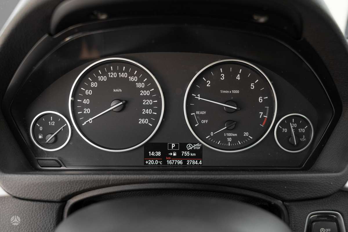 BMW 318, 1.5 l., Седан