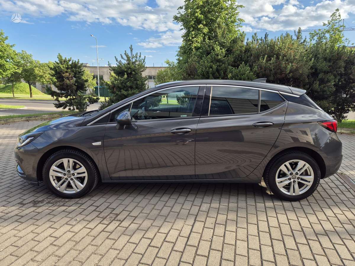 Opel Astra, 1.6 l., Хэтчбек
