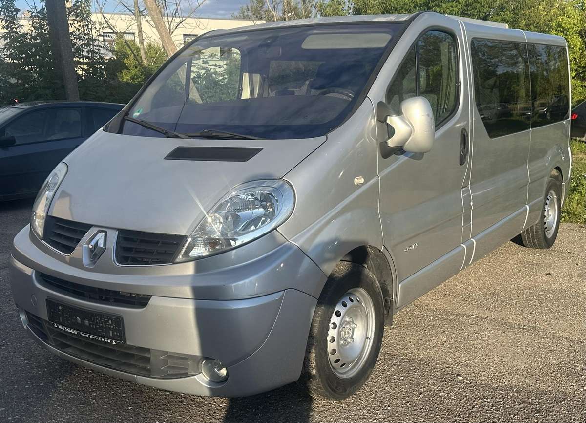 Renault Trafic - 2