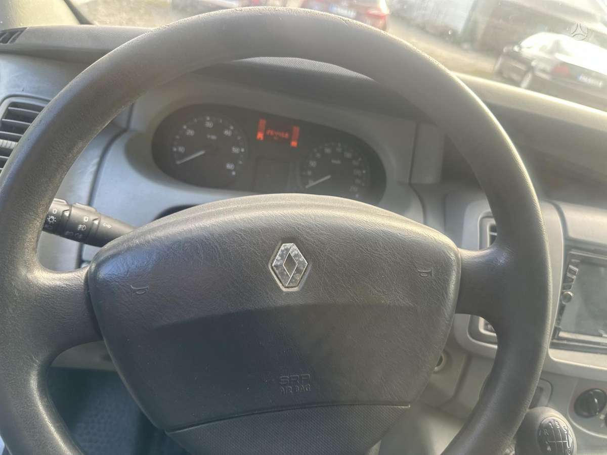 Renault Trafic - 7