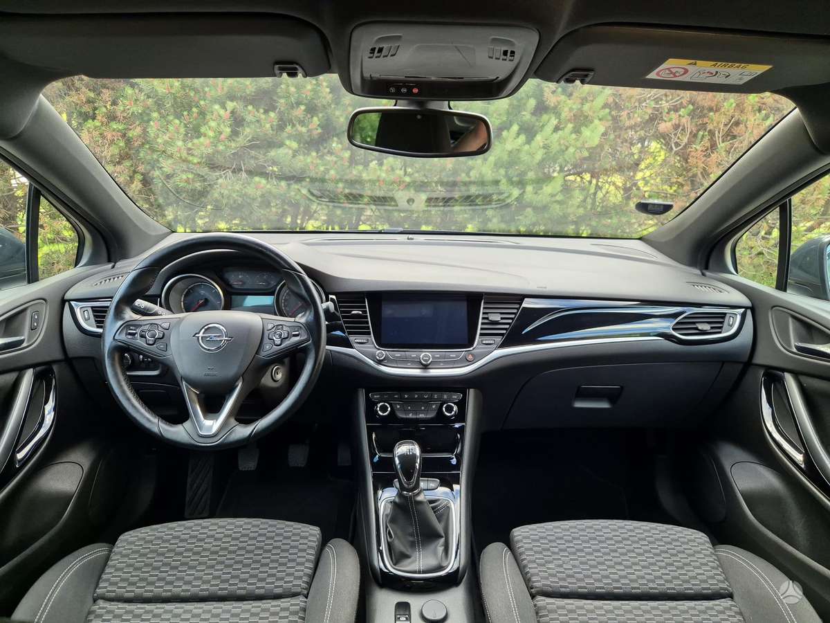 Opel Astra, 1.6 l., Хэтчбек