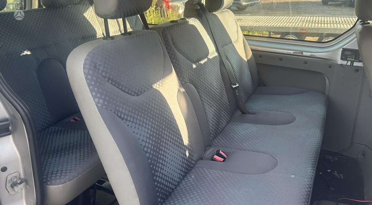Renault Trafic - 10
