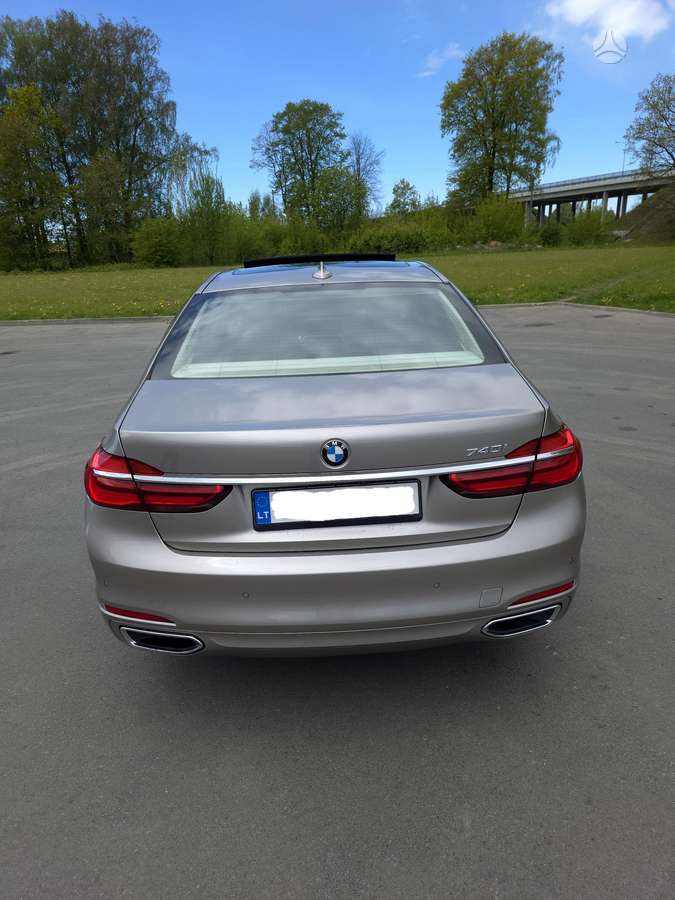 BMW 740, 3.0 l., Седан