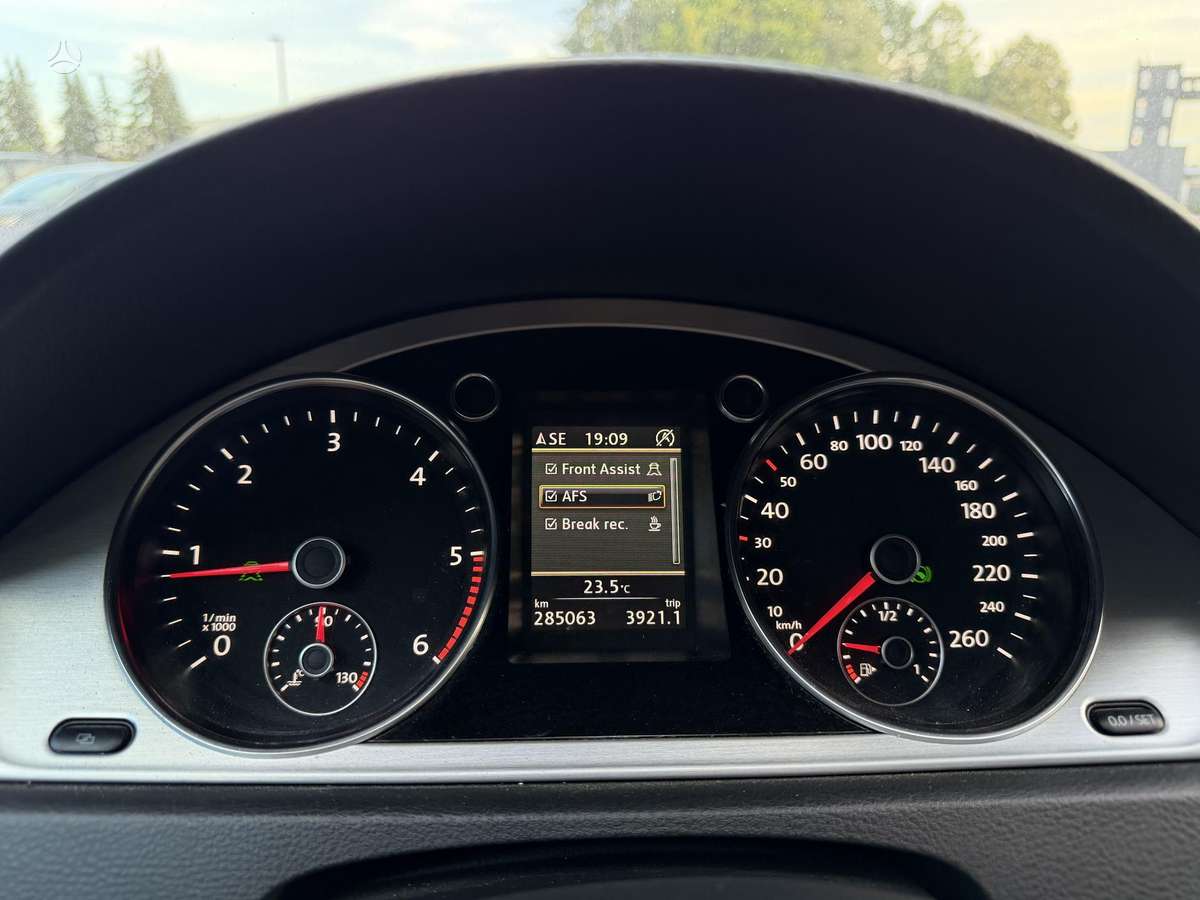 Volkswagen Passat, 2.0 l., Универсал