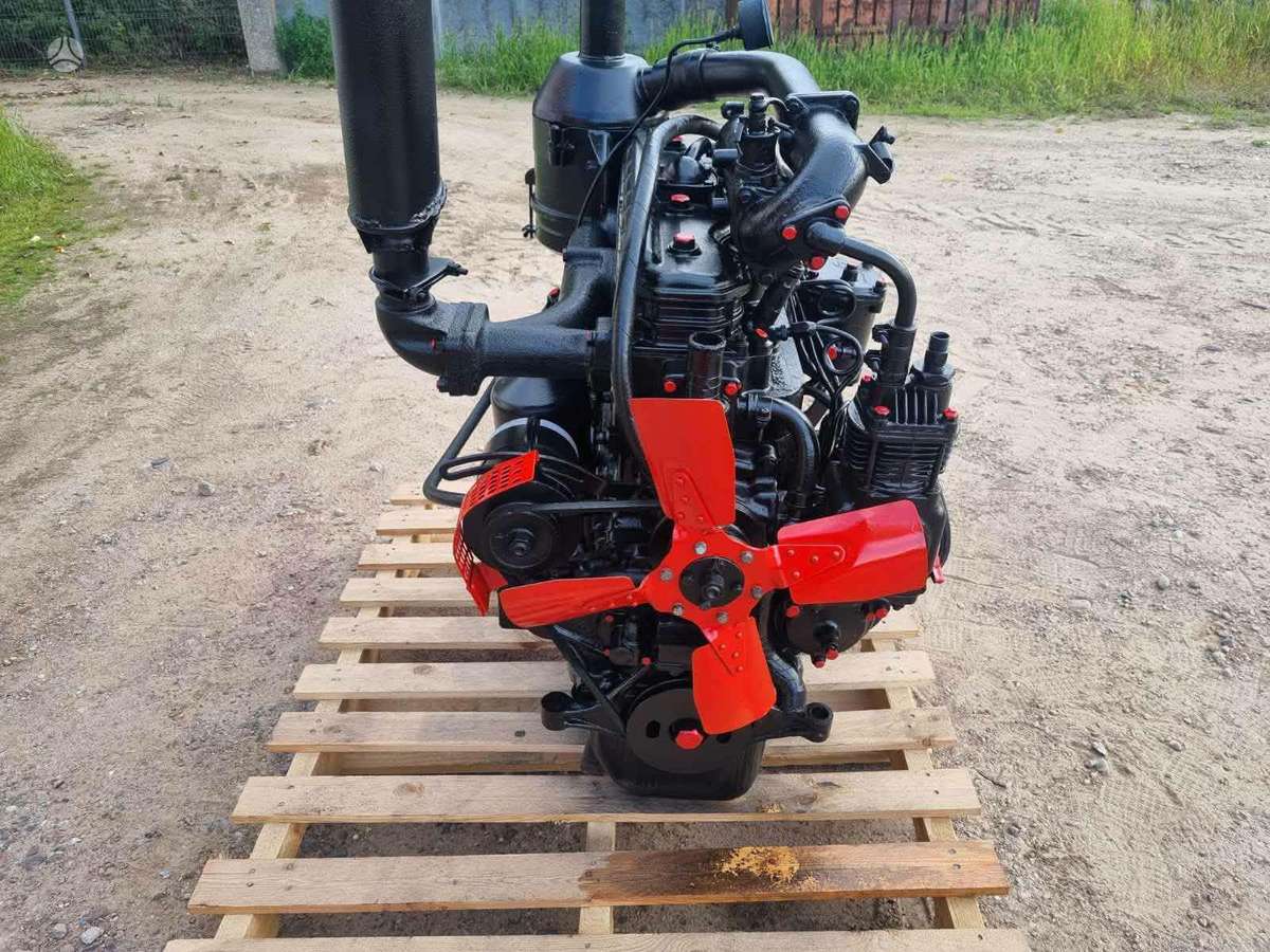MTZ Parduodamas Variklis 82, tractors